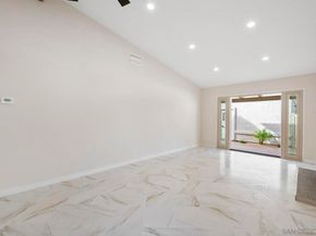 6915 Pear Tree Dr, Carlsbad CA 92011