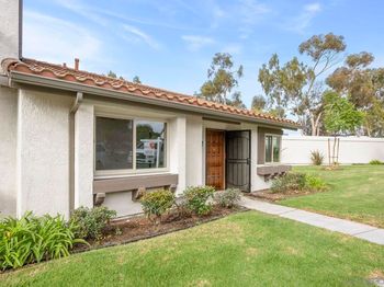6915 Pear Tree Dr