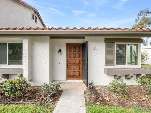 6915 Pear Tree Dr, Carlsbad CA 92011