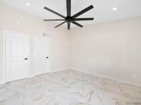 6915 Pear Tree Dr, Carlsbad CA 92011