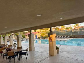 6915 Pear Tree Dr, Carlsbad CA 92011