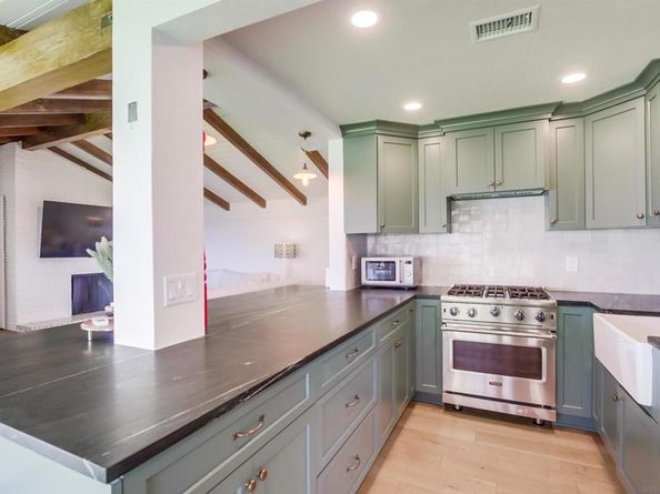 4242 Cosoy Way, San Diego CA 92103