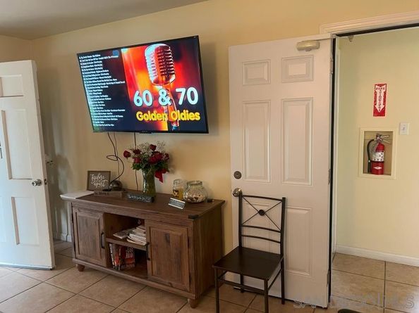 1909 1911 S S Freeman St, Oceanside CA 92054