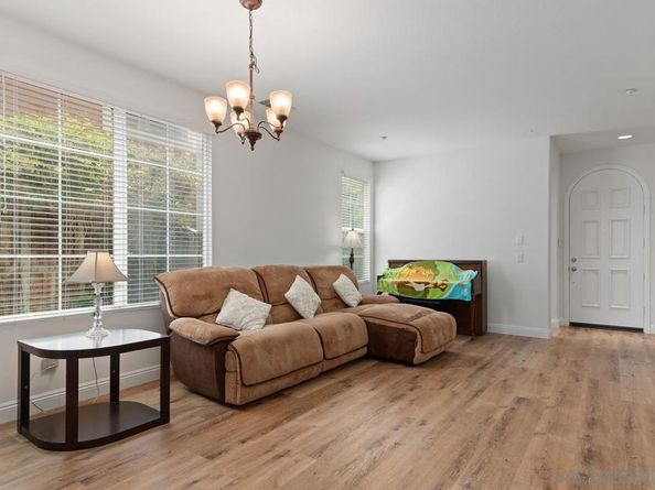 13233 Petunia Way, San Diego CA 92130