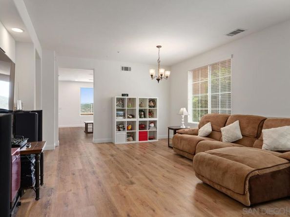 13233 Petunia Way, San Diego CA 92130