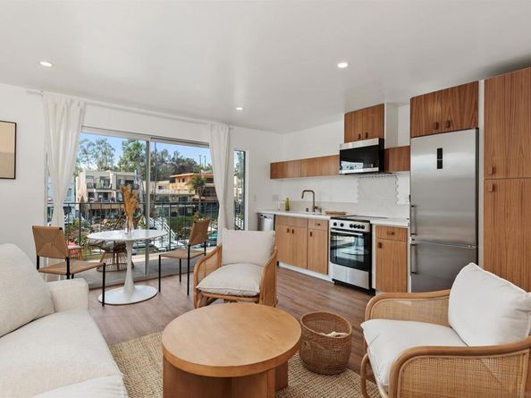 4627 Park Drive, Carlsbad CA 92008