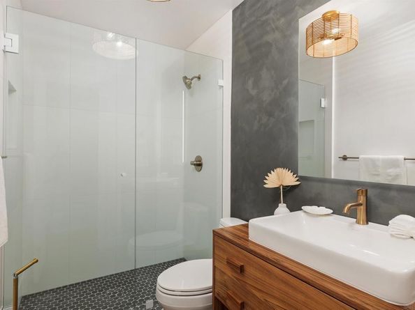 4627 Park Drive, Carlsbad CA 92008