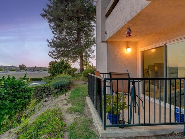 6877 Caminito Mundo 25, San Diego CA 92119