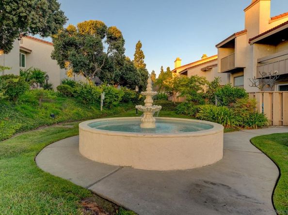 6877 Caminito Mundo 25, San Diego CA 92119