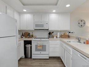 6877 Caminito Mundo 25, San Diego CA 92119
