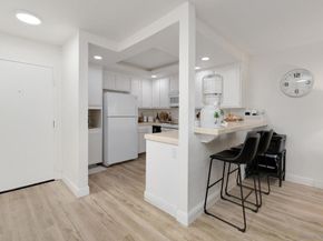 6877 Caminito Mundo 25, San Diego CA 92119