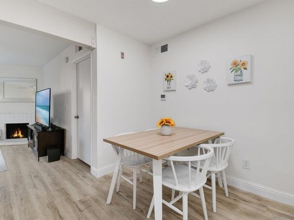 6877 Caminito Mundo 25, San Diego CA 92119