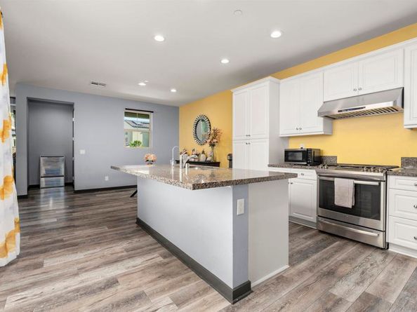 1203 Camino Levante, Chula Vista CA 91913