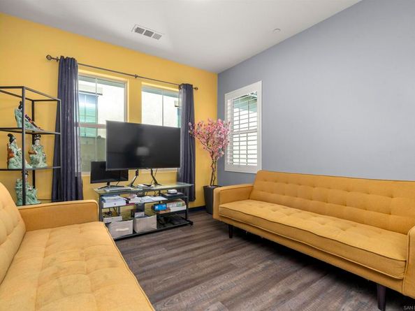 1203 Camino Levante, Chula Vista CA 91913