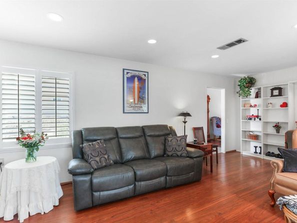 16924 Bellota Drive, San Diego CA 92128