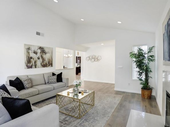 10366 Rancho Carmel Dr, San Diego CA 92128