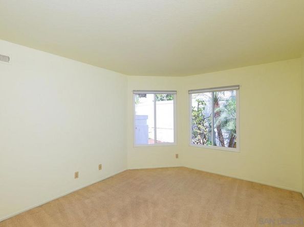 5030 Alicante Way, Oceanside CA 92056