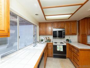 5030 Alicante Way, Oceanside CA 92056