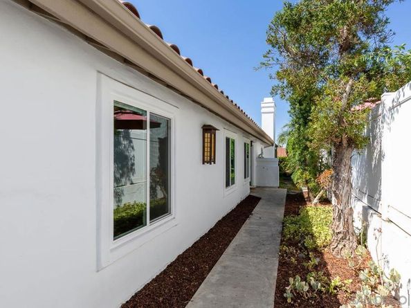 5030 Alicante Way, Oceanside CA 92056