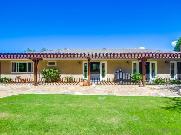 1454 La Plaza, San Marcos CA 92078