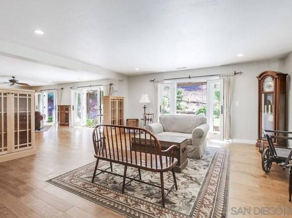 1454 La Plaza, San Marcos CA 92078