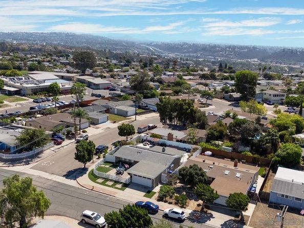 2597 Melbourne Dr, San Diego CA 92123