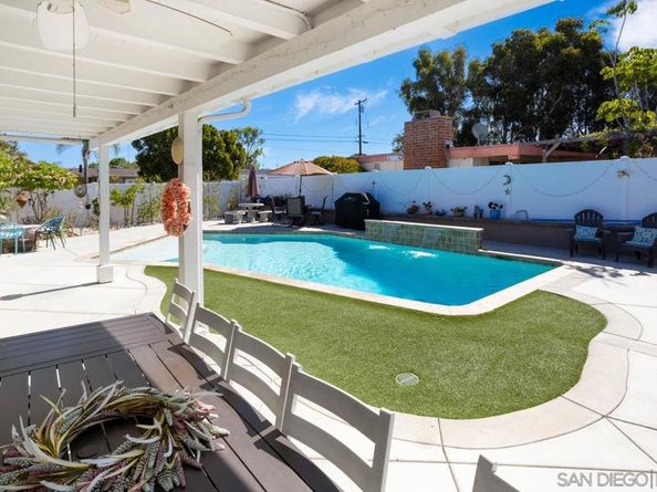2597 Melbourne Dr, San Diego CA 92123