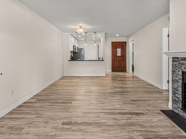 3525 Lebon Drive 104, San Diego CA 92122