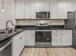 3525 Lebon Drive 104, San Diego CA 92122