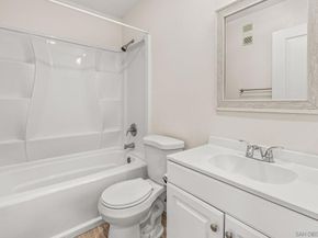 3525 Lebon Drive 104, San Diego CA 92122