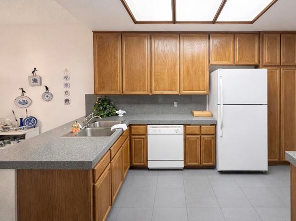 13078 Mindanao Way 101, Marina Del Rey CA 90292