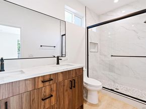 1160 Erica St, Escondido CA 92027