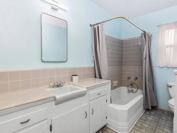 2094 Laurinda Place, San Diego CA 92105
