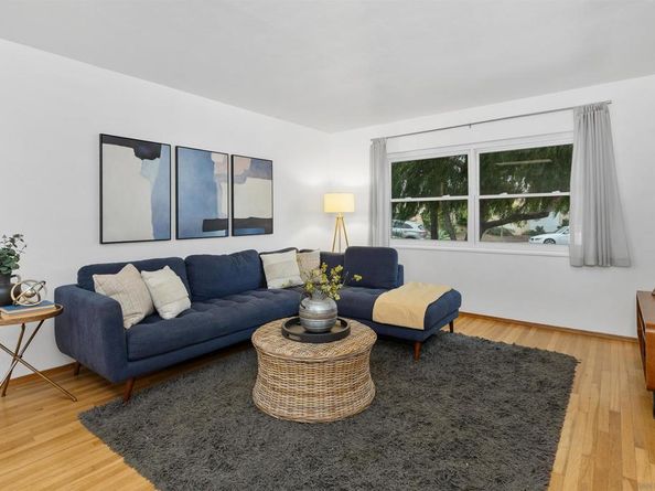 2094 Laurinda Place, San Diego CA 92105