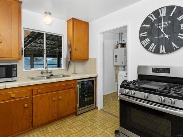 2094 Laurinda Place, San Diego CA 92105