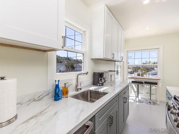 2136 Paseo Dorado, La Jolla CA 92037