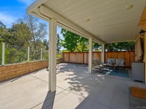 1942 Arbor Glen, Escondido CA 92025