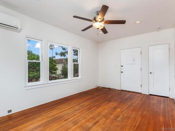 4438 44 Campus, San Diego CA 92116