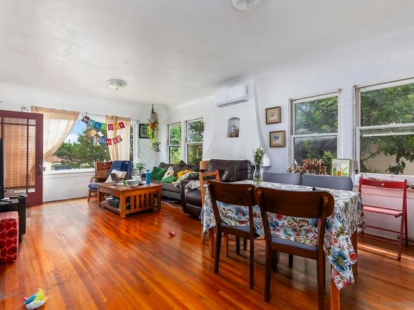 4438 44 Campus, San Diego CA 92116