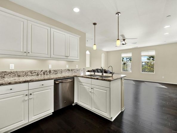 6610 Canopy Ridge Ln 37, San Diego CA 92121