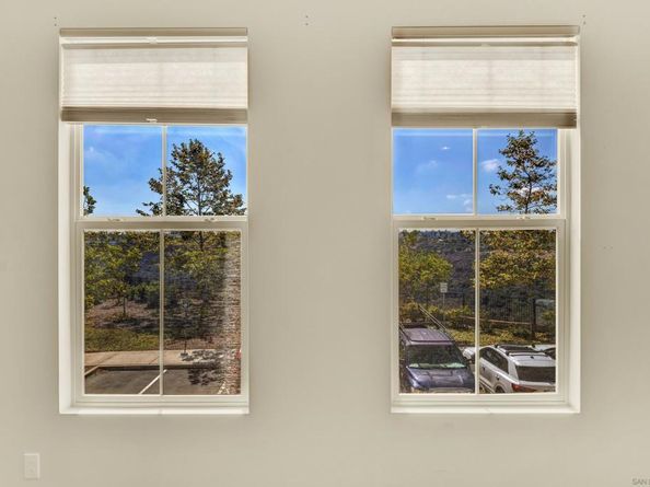 6610 Canopy Ridge Ln 37, San Diego CA 92121