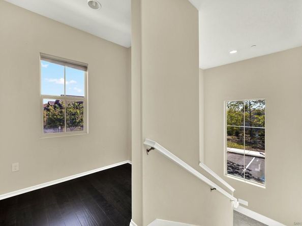 6610 Canopy Ridge Ln 37, San Diego CA 92121