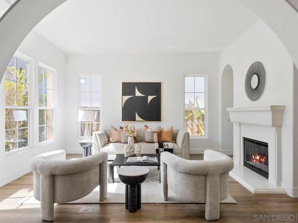 11649 Thistle Hill Pl, San Diego CA 92130