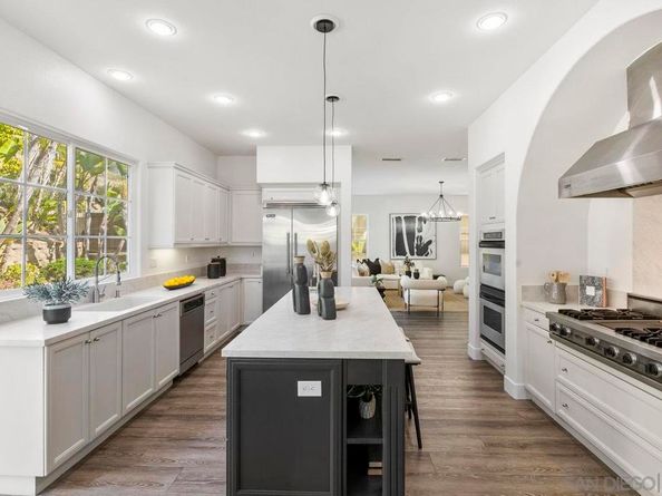 11649 Thistle Hill Pl, San Diego CA 92130