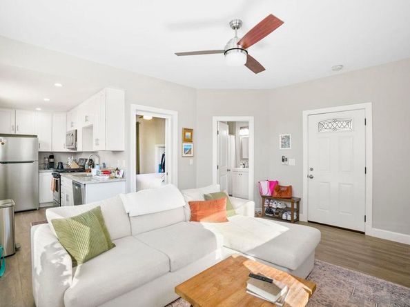 931 21st, San Diego CA 92102