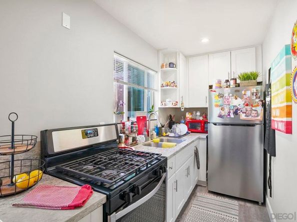 931 21st, San Diego CA 92102