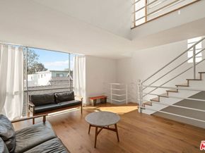 654 Pier Avenue C, Santa Monica CA 90405