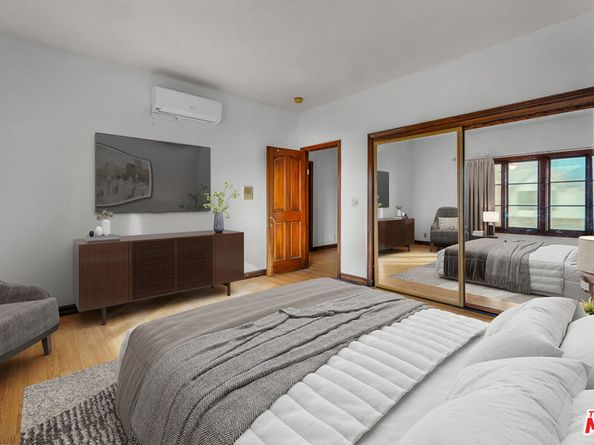 6024 Woodland View Drive, Woodland Hills CA 91367