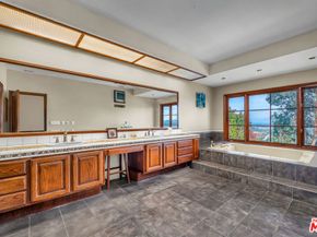 6024 Woodland View Drive, Woodland Hills CA 91367