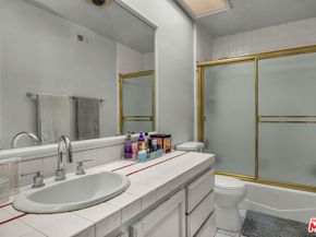 6024 Woodland View Drive, Woodland Hills CA 91367